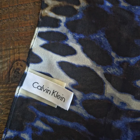 Calvin Klein Blue and Black Patterned Infinity Scarf - Picture 2 of 3